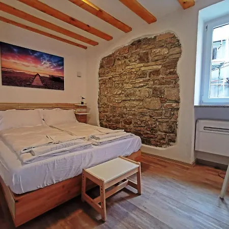 Ribiska Hisa - Old Piran Fisherman'S House Exterior photo